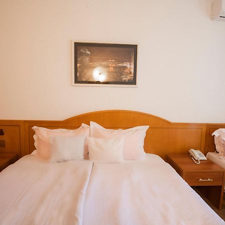 Hotel Tourist - Metropol Lake Resort Ohrid Esterno foto