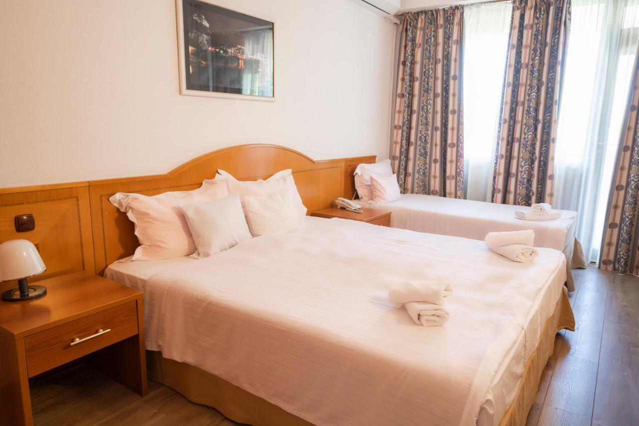 Hotel Tourist - Metropol Lake Resort Ohrid Esterno foto